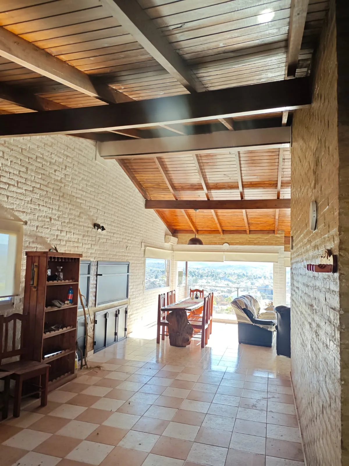 Casa de dos dormitorios en alquiler anual